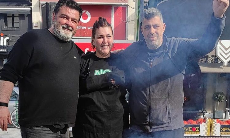 Απόκριες στη λαϊκή αγορά των Τρικάλων