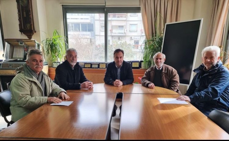 Στον Δήμαρχο Τρικκαίων μέλη της Πανελλήνιας Ομοσπονδίας Συνταξιούχων ΟΑΕΕ