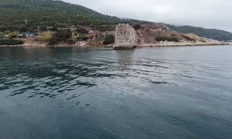 Η παραλία της Αττικής που κρύβει μια μυστηριώδη και ανεξήγητη μέχρι σήμερα Ιστορία