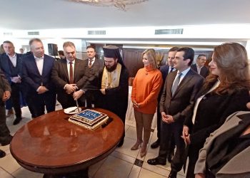 Με άρωμα εκλογών η κοπή πίτας της ΔΕΕΠ Τρικάλων Νέας Δημοκρατίας με επίτιμη καλεσμένη την Ζέτα Μακρή