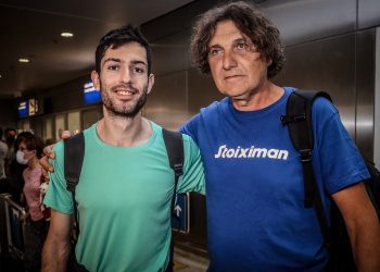 Μίλτος Τεντόγλου: «Και ξυπόλυτος θα πηδούσε καλά», λέει ο προπονητής του