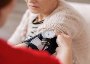 Σοβαρή υπέρταση: Προσοχή στην κατανάλωση καφέ – Τι σοβαρό συμβαίνει με μόλις 2 φλιτζάνια/ημέρα