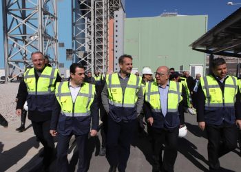 Για δεύτερη μέρα μαζί Μητσοτάκης – Σκρέκας στη νέα σύγχρονη λιγνιτική μονάδα