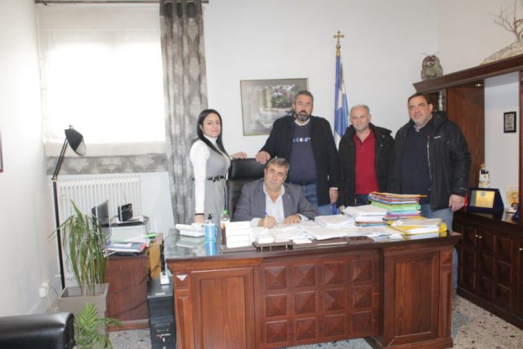 Υπογραφή σύμβασης έργου στον Δήμο Πύλης