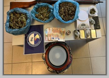 Συνελήφθη για κατοχή αποξηραμένης κάνναβης και όπλου