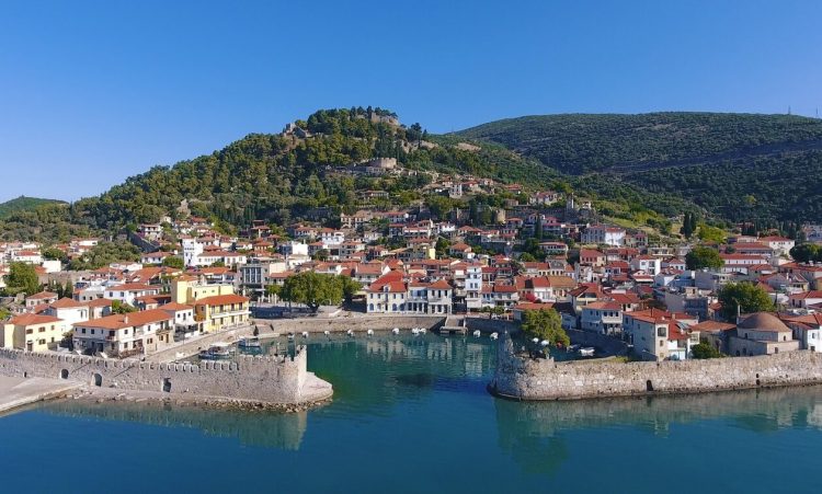 Η ατμοσφαιρική καστροπολιτεία της Ναυπάκτου