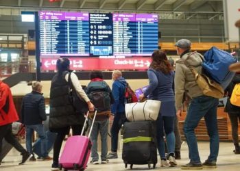 Γερμανία: Καθηλώνονται τα αεροπλάνα λόγω απεργίας – Ακυρώνονται πάνω από 350 πτήσεις
