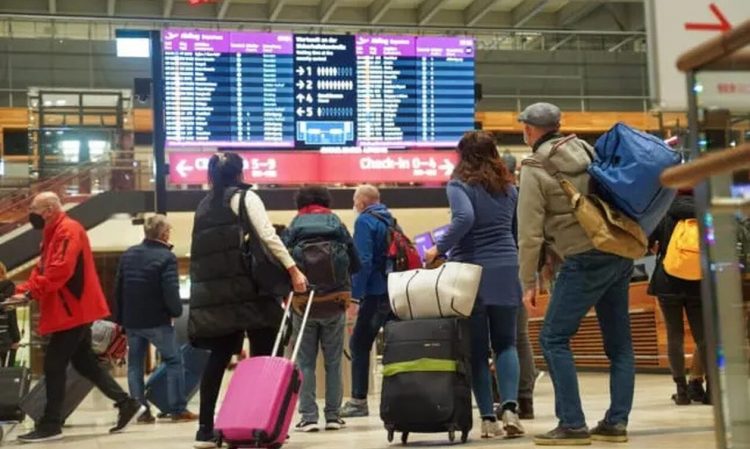 Γερμανία: Καθηλώνονται τα αεροπλάνα λόγω απεργίας – Ακυρώνονται πάνω από 350 πτήσεις