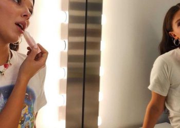 Το αξεσουάρ που δεν αποχωρίζεται η Millie Bobby Brown θα γίνει η νέα σου εμμονή