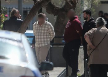 Νέα Σμύρνη: Προφυλακίστηκαν οι δύο από τους τρεις κατηγορούμενους για τη μαστροπεία ανήλικης