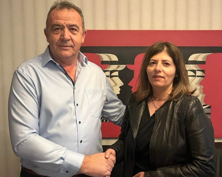Στο πλευρό του Θεοδώρου Χήρα και η Τριάντου Παρασκευή