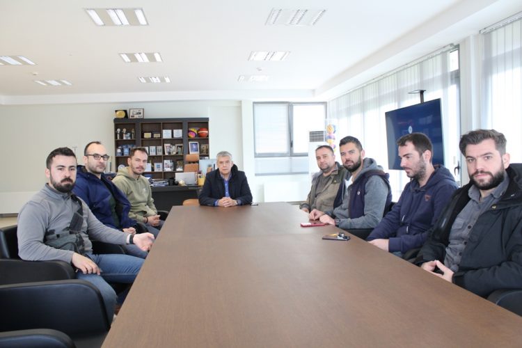 Το «ευχαριστώ» του περιφερειάρχη  στην Εθνική ομάδα αναγνώρισης θυμάτων καταστροφών