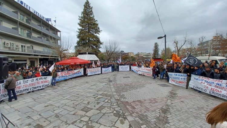 Μεγάλη σε όγκο και παλμό ήταν η απεργιακή κινητοποίηση στα Τρίκαλα