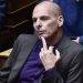 Γιάνης Βαρουφάκης: Το πρώτο μήνυμά του – Τα «ρίχνει σε μπράβους της νύχτας»