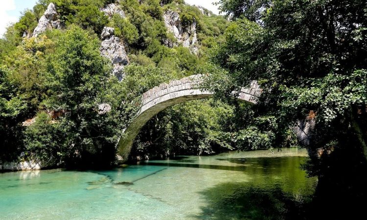 Απόδραση στη φύση: 5 προορισμοί για να απολαύσουμε το ανοιξιάτικο τοπίο