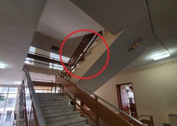Λάρισα: Σοκ στα δικαστήρια – Νεαρός κρεμάστηκε με σχοινί (pics)