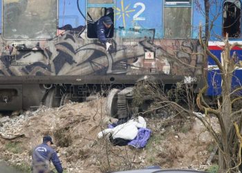 Σύγκρουση τρένων στα Τέμπη: «Μαμά, θα σε πάρω όταν φτάσουμε»