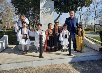 Στη Μουριά παρέα με τους συντοπίτες του γιόρτασε την 25η Μαρτίου ο Χρήστος Σιμορέλης