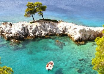 Η Σκόπελος χάρη στο Mamma Mia στην κορυφή των εμβληματικών προορισμών που έγιναν ταινία