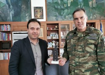 Στον Δήμαρχο Τρικκαίων ο νέος διοικητής της ΣΜΥ