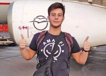 Τέμπη: Κερδίζει τη μάχη ο μοναδικός επιζών στο πρώτο βαγόνι – Τα πρώτα λόγια του πατέρα του