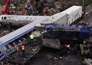 Τέμπη: Απειλή για βόμβα στο σταθμαρχείο Λάρισας