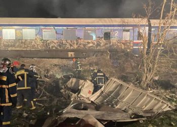 Τραγωδία στα Τέμπη-Σύγκρουση τρένων 42 νεκροί, φόβοι για περισσότερους, πολλοί τραυματίες