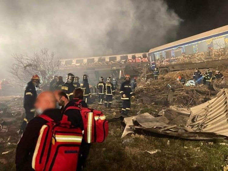 Τραγωδία στα Τέμπη-Σύγκρουση τρένων 42 νεκροί, φόβοι για περισσότερους, πολλοί τραυματίες