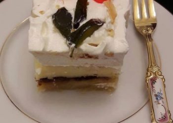 Εκμέκ με τσουρέκι