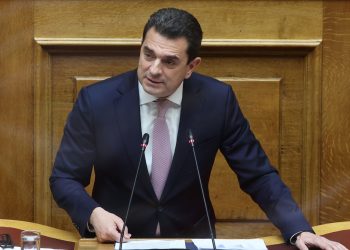 Κώστας Σκρέκας: Ενεργειακή αυτονομία και χαμηλό κόστος ρεύματος μέσω του προγράμματος «Φωτοβολταϊκά στις Στέγη»
