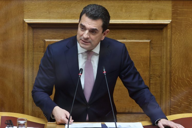 Κώστας Σκρέκας: Ενεργειακή αυτονομία και χαμηλό κόστος ρεύματος μέσω του προγράμματος «Φωτοβολταϊκά στις Στέγη»