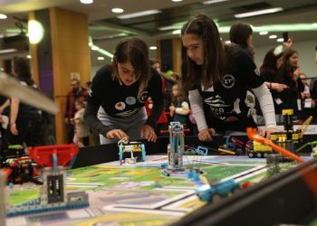 Υψηλά σκορ και project καινοτομίας στον Πανελλήνιο Τελικό Διαγωνισμό Εκπαιδευτικής Ρομποτικής!