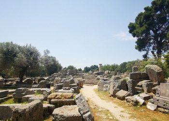 Μήλος και αρχαία Ολυμπία στα πιο όμορφα μέρη για επίσκεψη στην Ελλάδα