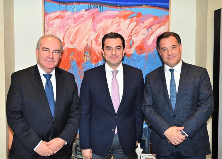 Σκρέκας: «Στην ιστοσελίδα e-katanalotis.gov.gr, οι τιμές των παρόχων ηλεκτρικής ενέργειας»