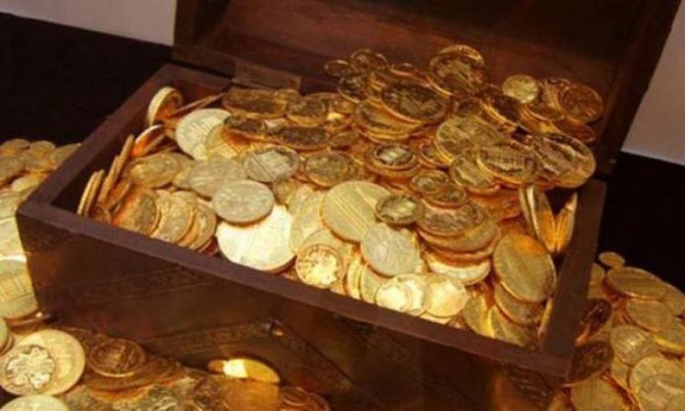 Έκλεψαν χρυσές λίρες το βράδυ του Επιταφίου και της Ανάστασης