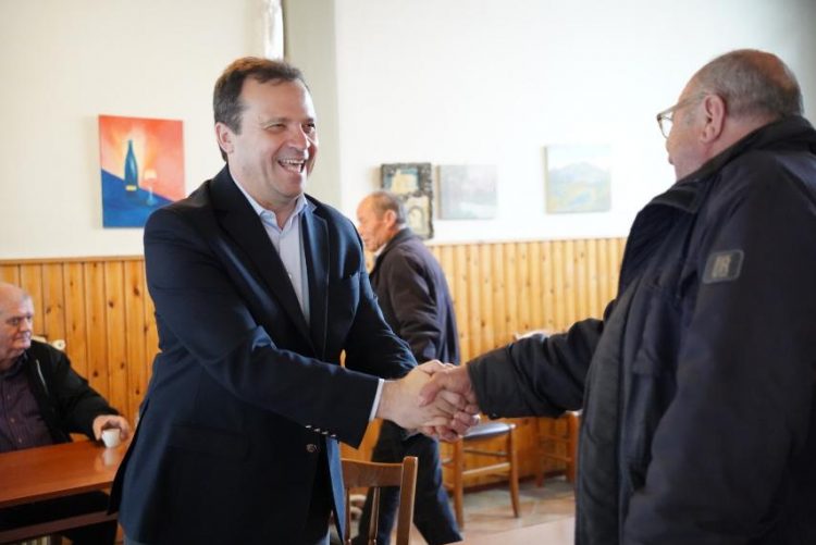 Οι κάτοικοι των χωριών αναγνωρίζουν τις προσπάθειες του Θανάση Λιούτα