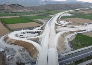 [VIDEO] Αυτοκινητόδρομος Ε65: πώς προχωρούν τα έργα στο βόρειο τμήμα έως την Καλαμπάκα