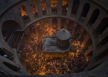 Πατριαρχείο Ιεροσολύμων: Σκληροί περιορισμοί στην τελετή αφής του Αγίου φωτός