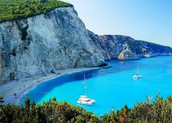 Η Αθήνα και τέσσερα νησιά στους καλύτερους προορισμούς παγκοσμίως – Τα βραβεία