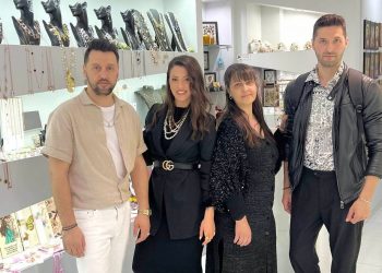 Cross Jewellery made in Trikala… Κομψοτεχνήματα δια χειρός μιας ολόκληρης οικογένειας