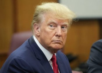 ΗΠΑ: Διχάζει τους Αμερικανούς η δίωξη κατά του Ντόναλντ Τραμπ