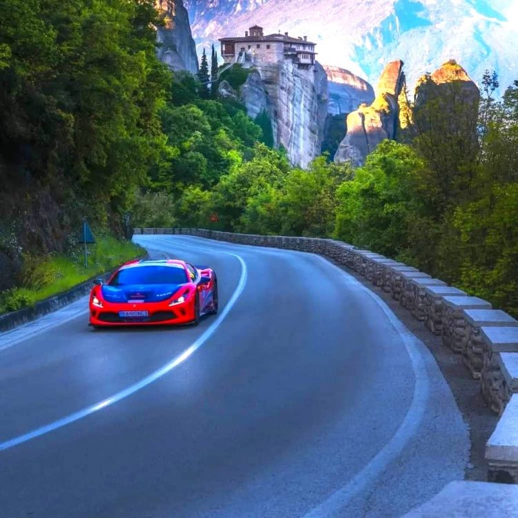 Νέο ρεκόρ Γκίνες στα Μετέωρα από τη Ferrari