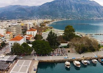 Καλαμάτα: Ψηφίστηκε ως η 5η καλύτερη πόλη για γραφικές περιηγήσεις με ΙΧ