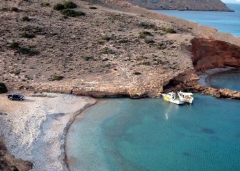 Αυτές είναι οι καλύτερες παραλίες για το 2023 στην Ελλάδα – Πού θα πάνε οι Ελληνες την πρωτομαγιά