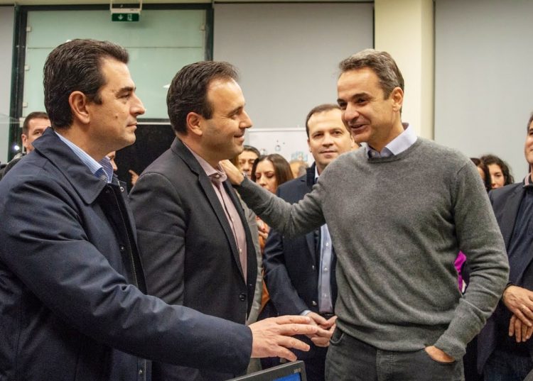 Ο Κυριάκος Μητσοτάκης στα Τρίκαλα για τα εγκαίνια του Μουσείου Τσιτσάνη στις 10 Μαΐου