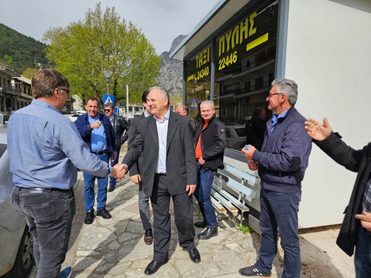Επίσκεψη Βλαχογιάννη στην Πύλη