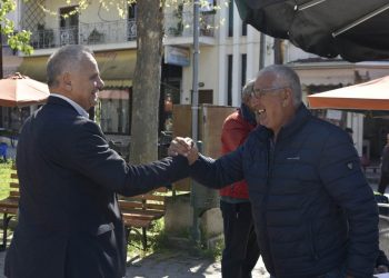 Στην λαϊκή Φαρκαδόνας ο Ηλίας Βλαχογιάννης