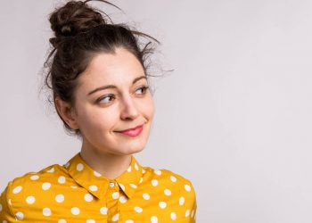 Χτενίσματα για όσες βιάζονται: Updo και πλεξούδες σε λίγα λεπτά