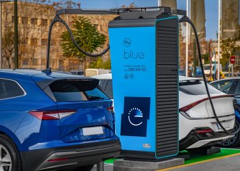ΔΕΗ blue: Πάνω από 1500 σημεία φόρτισης και περισσότερα από 80 σημεία ταχυφόρτισης