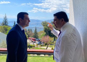 Με τον Πρέσβη των ΗΠΑ o Κώστας Σκρέκας στους Δελφούς